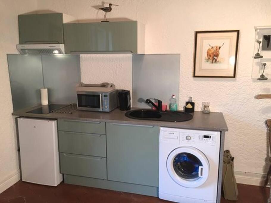 Gite 2-4 Couchages Situe Dans Un Magnifique Jardin Saint-Vivien  Exteriör bild